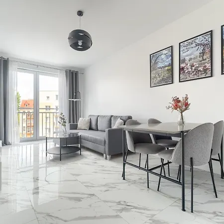 Emilii Plater Iii - Unique