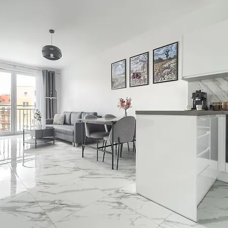 Emilii Plater Iii - Unique * Szczecin